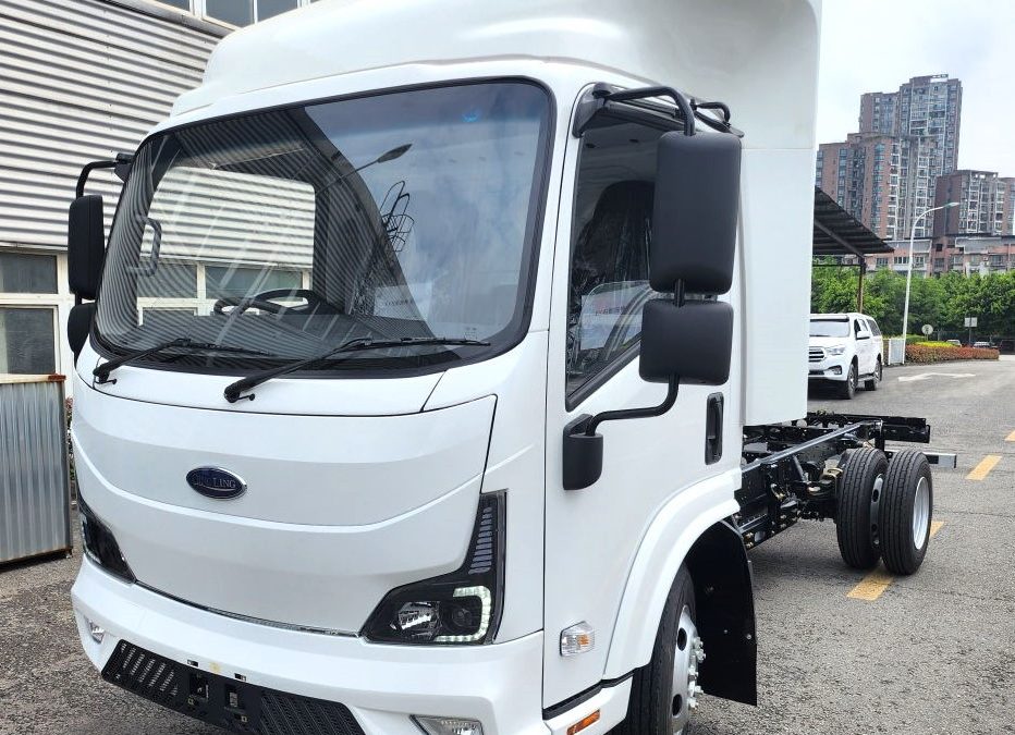 EVM100 Class One Cab Chassis